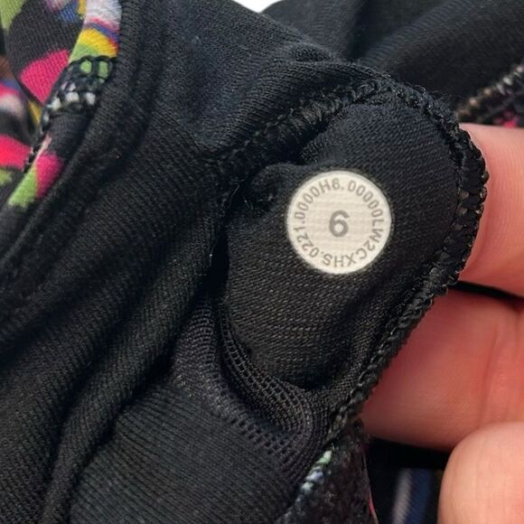 Lululemon Women’s 6 High Rise Energy‎ Bra SeaWheeze Special Edition Pink Green - Picture 4 of 8